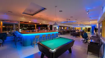 Zoes Hotel