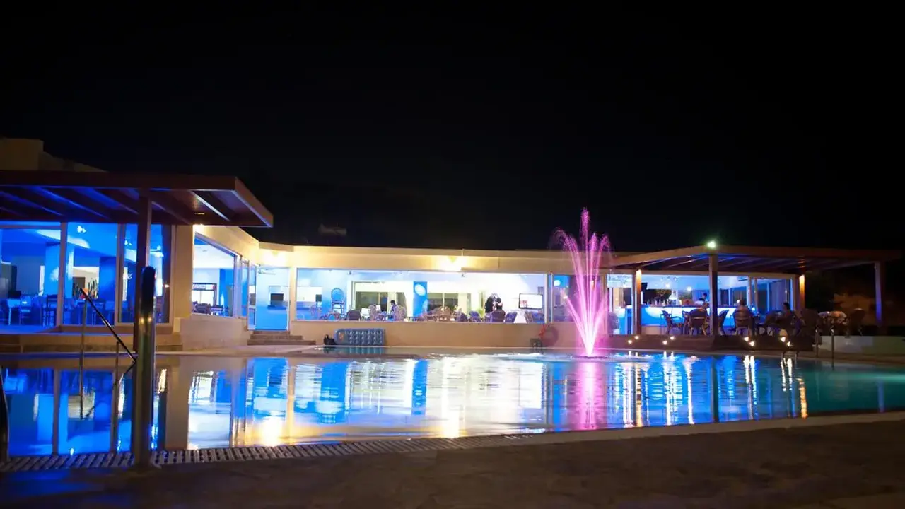 Zoes Hotel