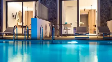 Zoes Hotel