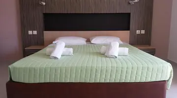 Zoes Hotel