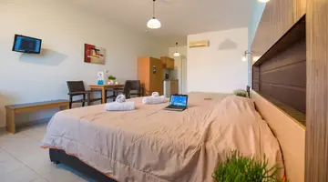 Zoes Hotel