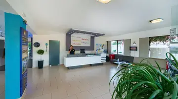 Zoes Hotel