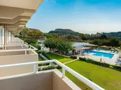 Zoes Hotel