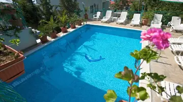 Zora (Sunny Beach)