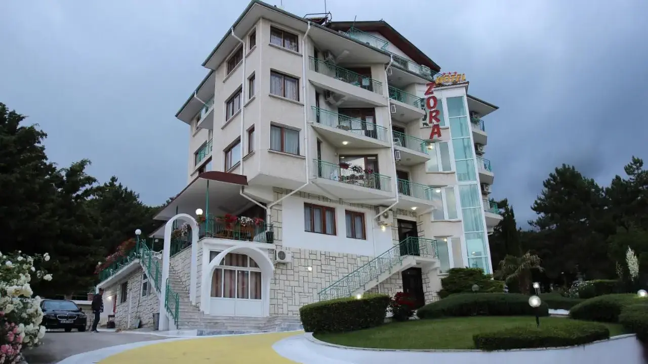 Zora (Sunny Beach)